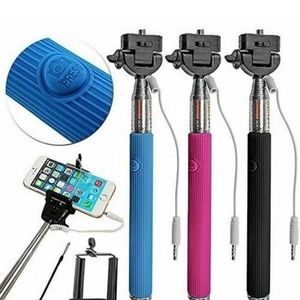 Travelocity Pink Selfie Stick